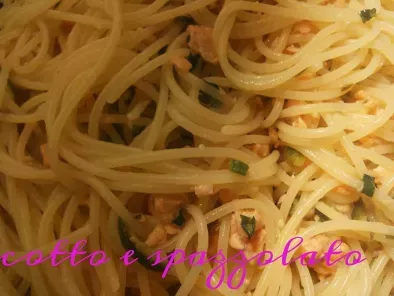 Spaghetti trota salmonata e zucchine