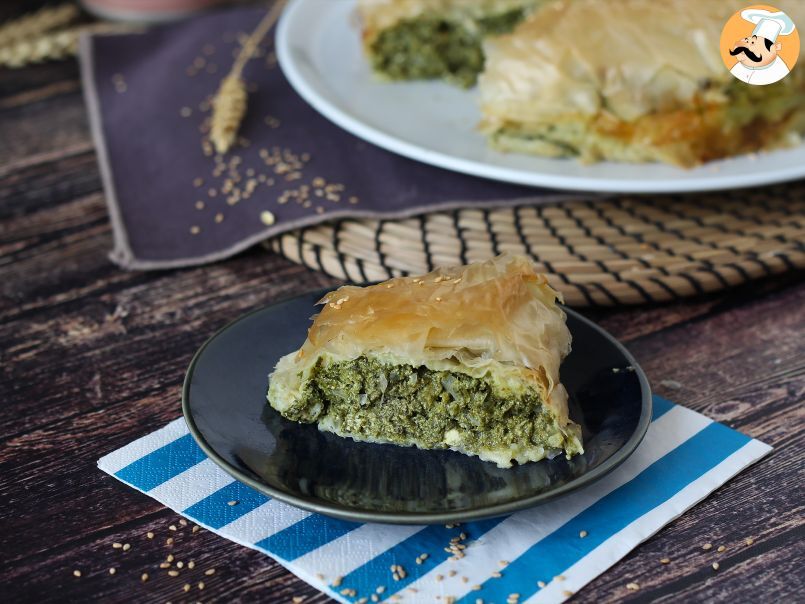 Spanakopita, la facilissima torta salata greca con spinaci e feta - foto 3