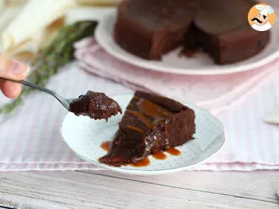 Torta cremosa al cioccolato e caramello al burro salato - foto 3