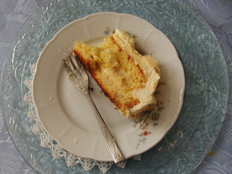 Torta soffice con crema e banane - foto 3