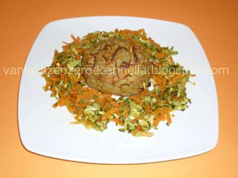 Zuccotto di merluzzo in crosta di patate, con verdure a julienne - foto 2