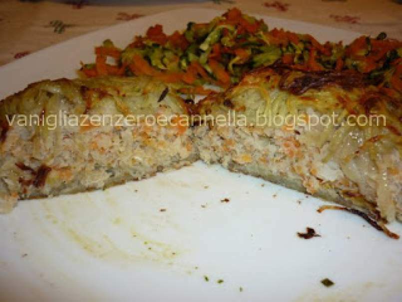 Zuccotto di merluzzo in crosta di patate, con verdure a julienne - foto 4