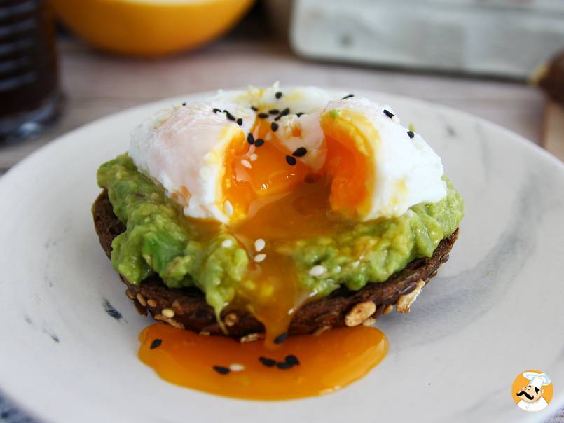 Cena veloce - Avocado Toast con uova in camicia