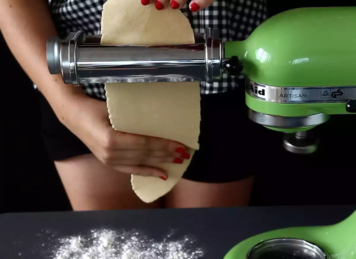 4. Stendi la sfoglia per le lasagne