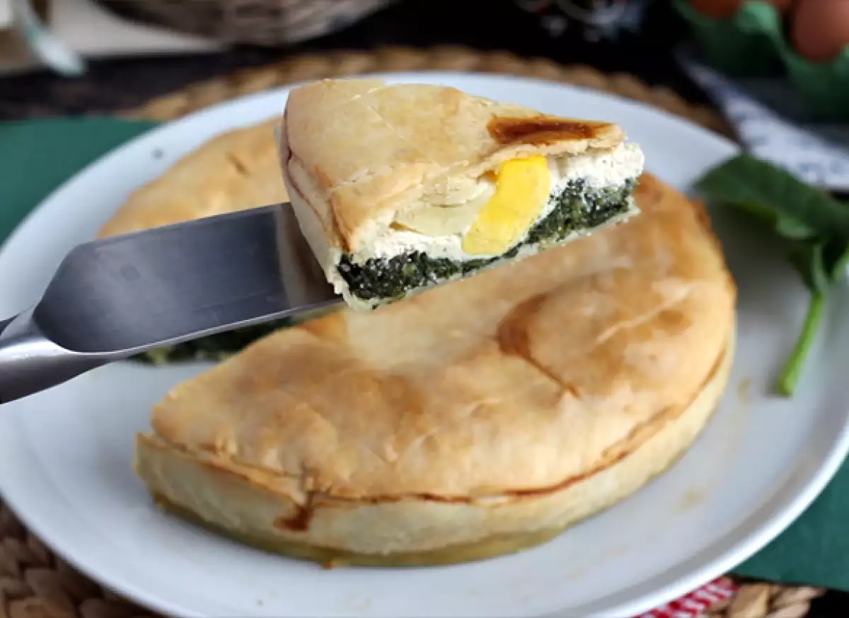 La torta pasqualina con spinaci è pronta