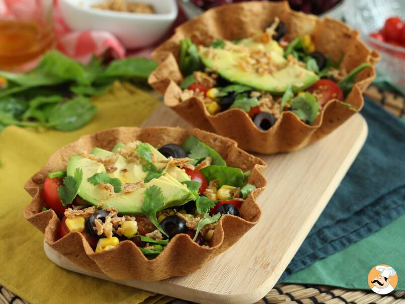 2. Ciotole di tortillas per insalate