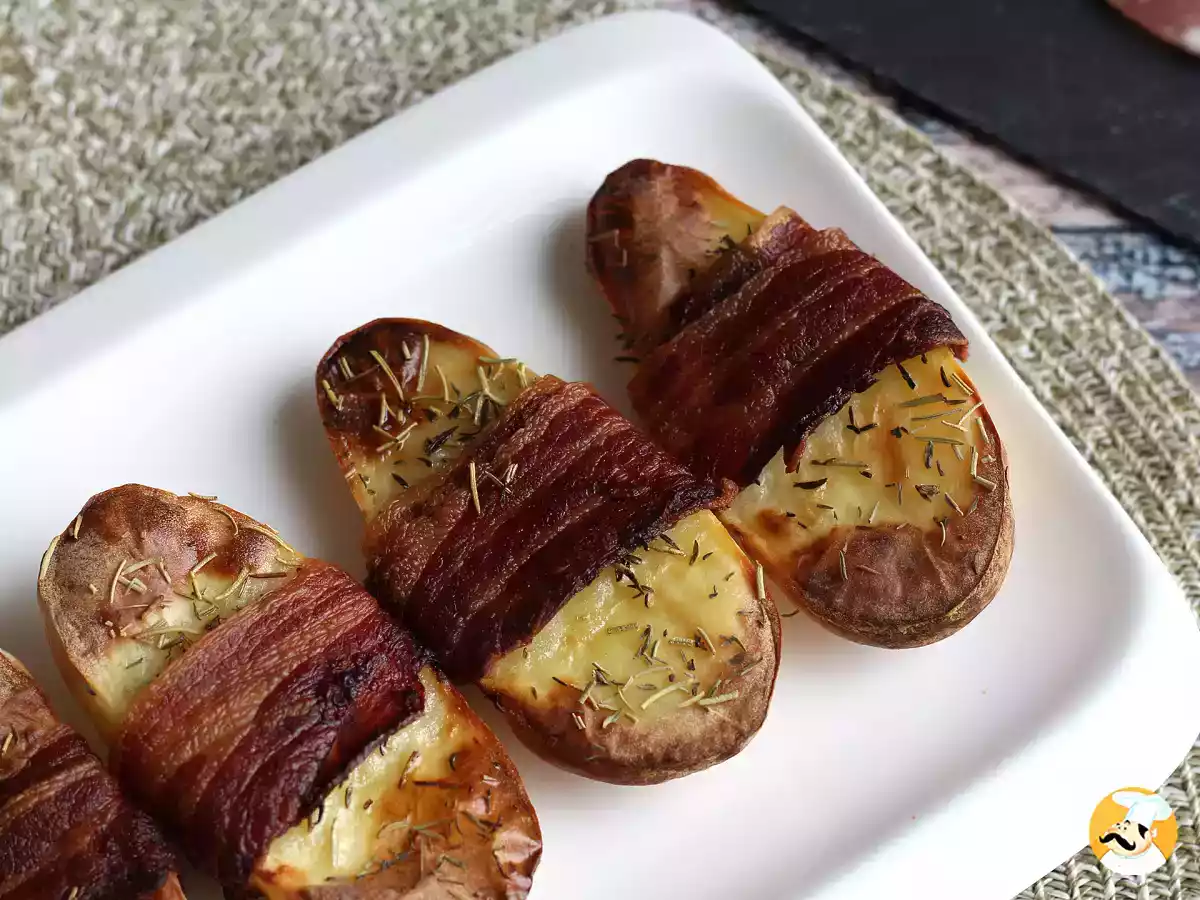 6. Patate al forno con pancetta: un sapore di festa che scalda il cuore