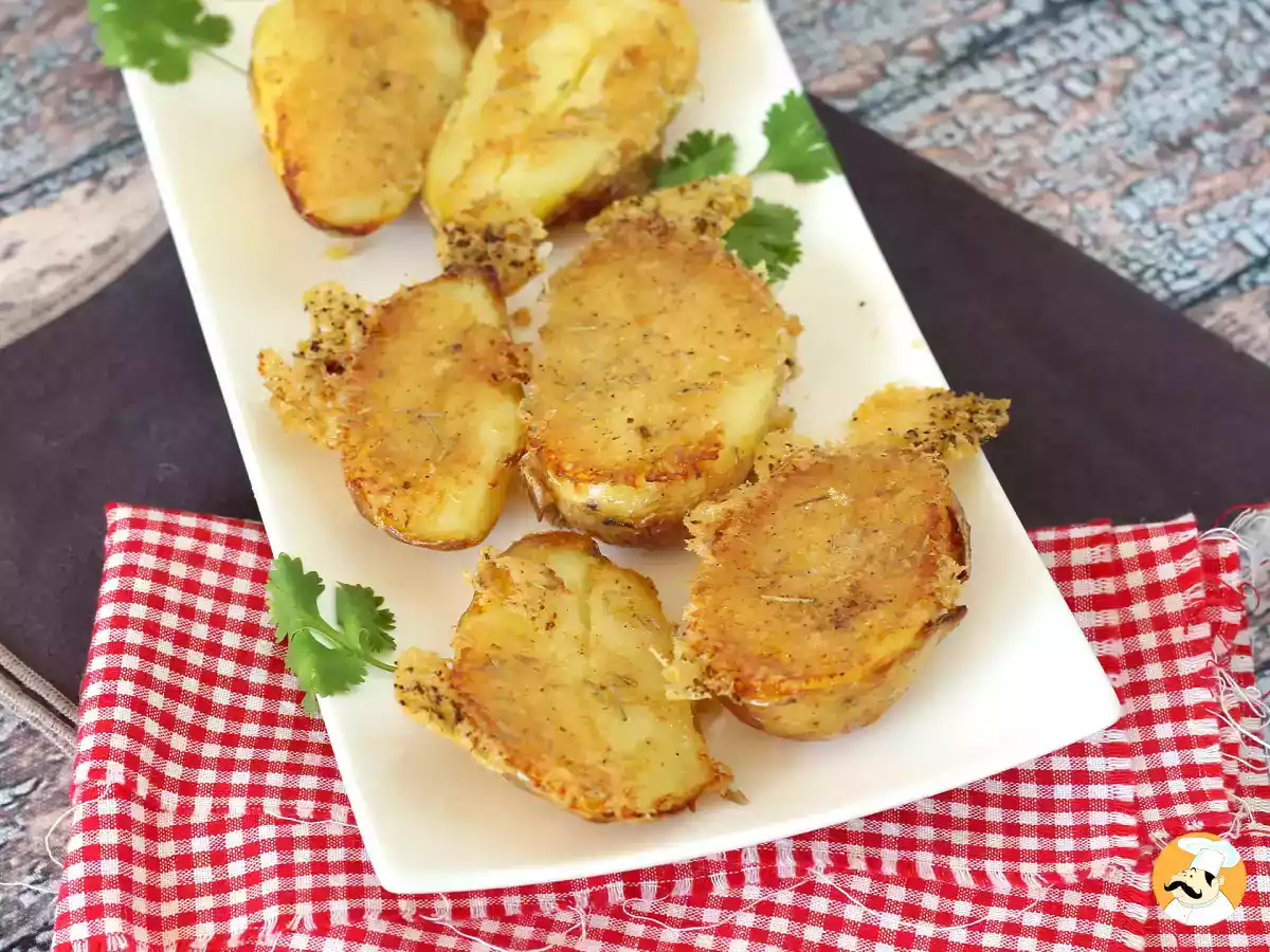 1. Patate gratinate al parmigiano: un classico che non passa mai di moda