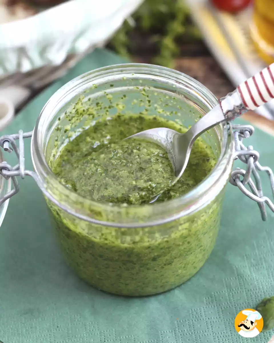 Pesto verde fatto in casa - pesto alla genovese