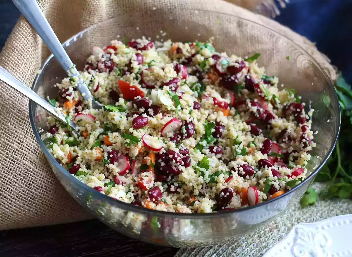 7. Insalata di couscous fresca e colorata