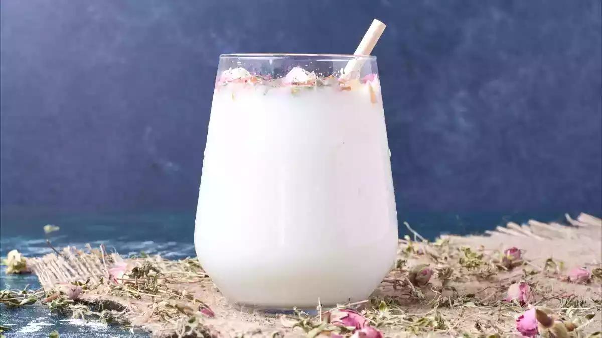 Perché tutti parlano di Kefir? Scopri la bevanda del momento!