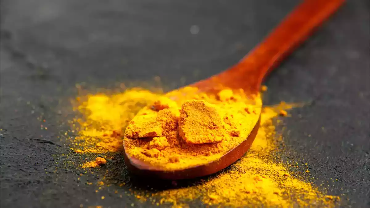 Cosa succede all'organismo quando si consuma curcuma ogni giorno?