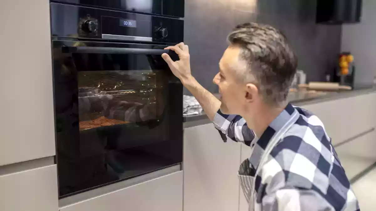 Sapete davvero cosa significano tutti i simboli sul vostro forno?