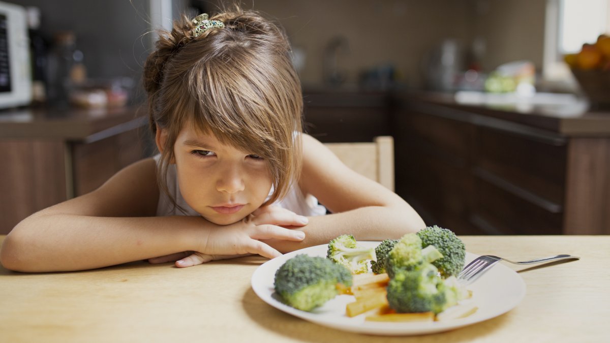 7 strategie efficaci per far mangiare più verdure a tuo figlio