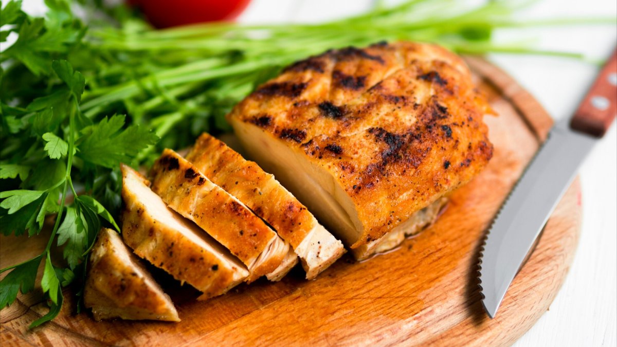 Gli errori che fanno seccare il pollo alla griglia (e come rimediare)