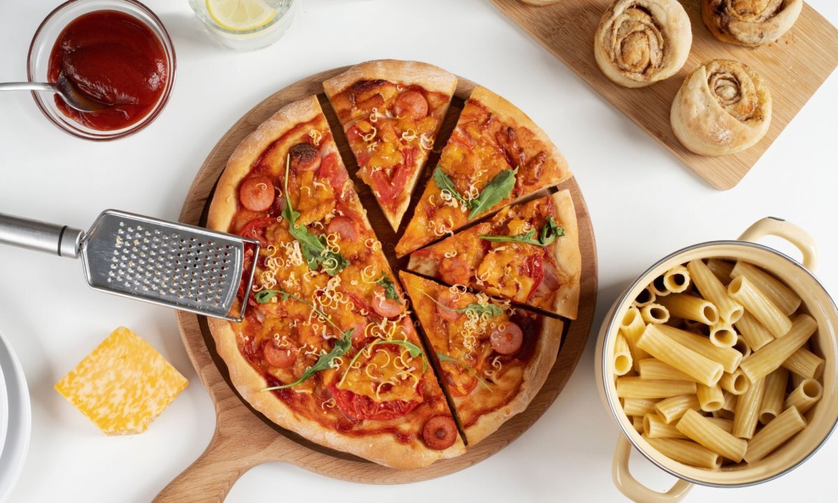Pane, pasta e pizza: fanno ingrassare o si possono mangiare a dieta?
