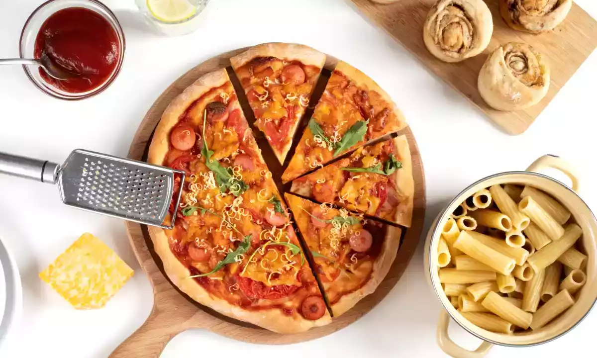 Pane, pasta e pizza: fanno ingrassare o si possono mangiare a dieta?