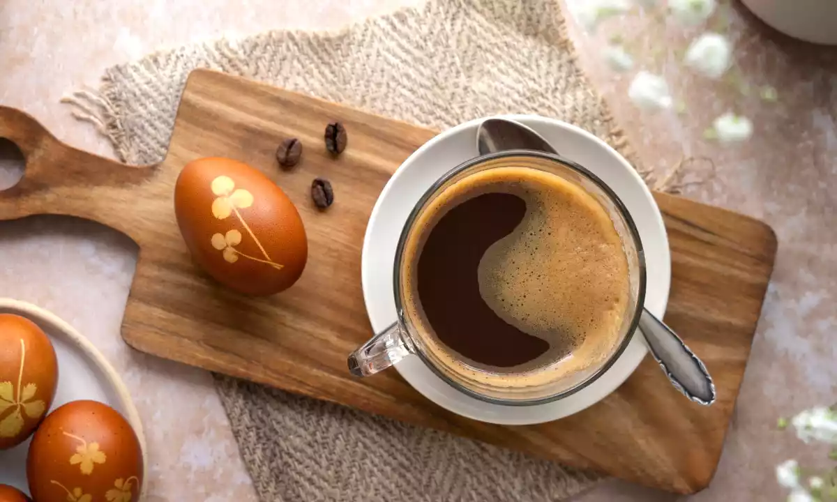 Caffè con l’uovo? Una tradizione nordica sorprendente tutta da scoprire