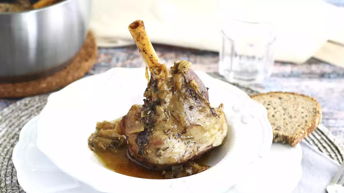 Come cucinare l’agnello alla perfezione: i segreti per una carne tenera e saporita al primo tentativo