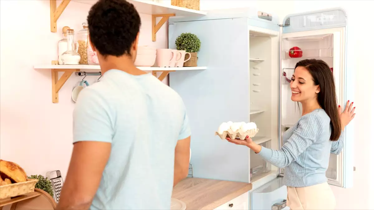 Il frigorifero che cucina al posto tuo: 6 strategie salva-pasto per l’estate