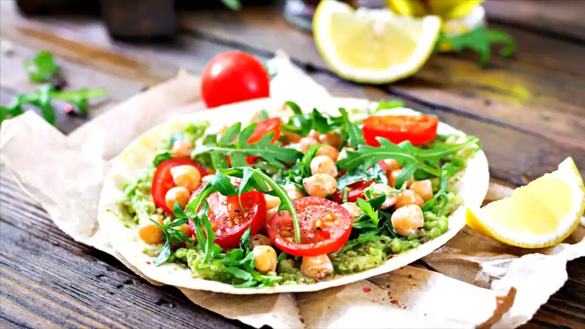 7 errori che rovinano la tua insalata (e li stai facendo senza nemmeno accorgertene)