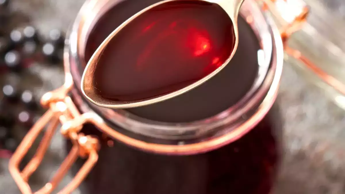 Lo sciroppo crudo: la nuova tendenza gastronomica che conquista i social