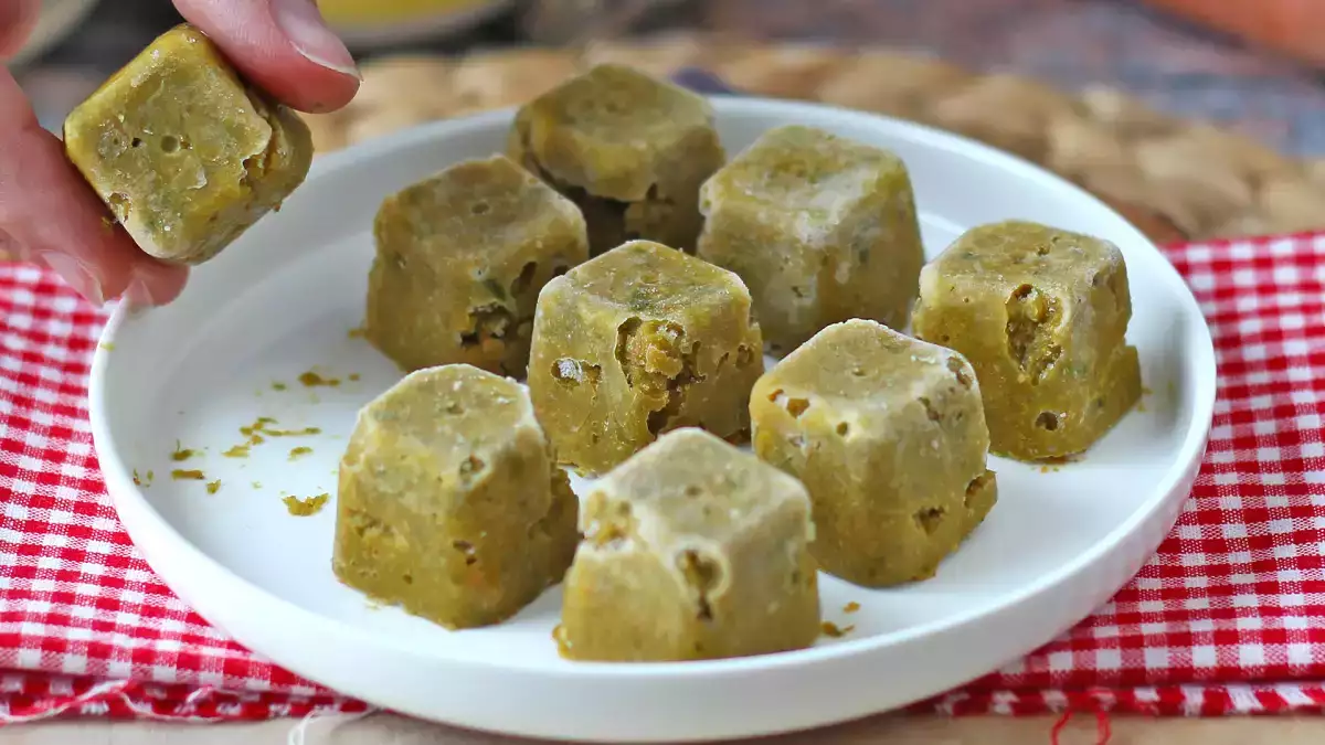 Dado fatto in casa: naturale, ricco di sapore e si conserva per mesi in congelatore