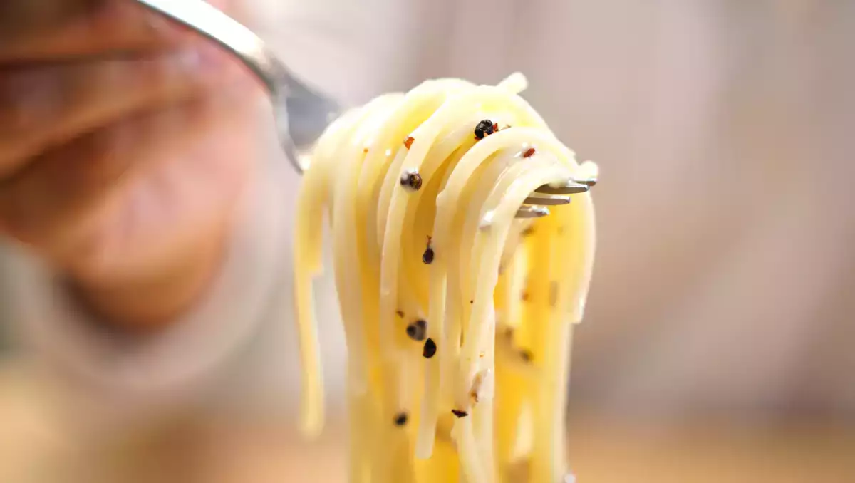 Ig Nobel 2025: italiani vincono con la fisica della cacio e pepe senza grumi