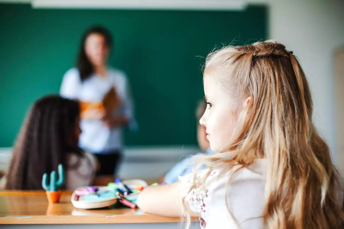 La merenda che mantiene i bambini calmi a scuola richiede solo 2 ingredienti comuni