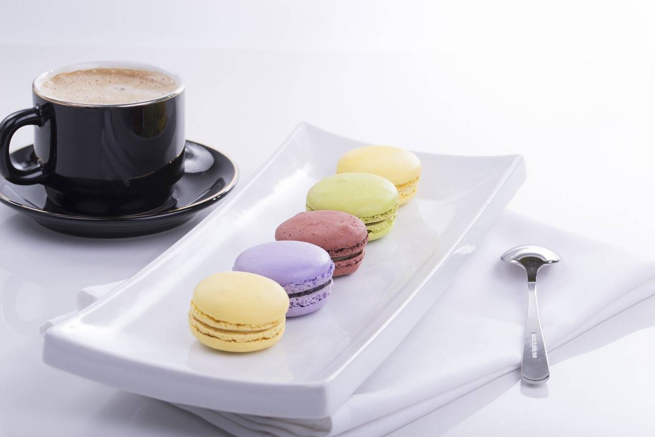 Piccola Pasticceria: tante ricette per accompagnare un té caldo o un caffé