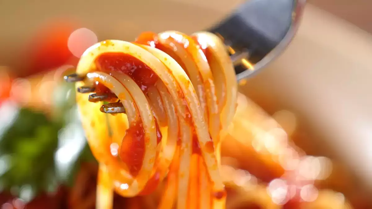 14 ricette di spaghetti che trasformano un piatto banale in qualcosa di incredibile
