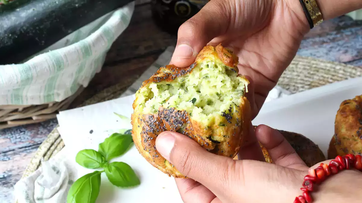 Muffin salati irresistibili: 8 idee pronte in pochi minuti per stupire tutti a tavola