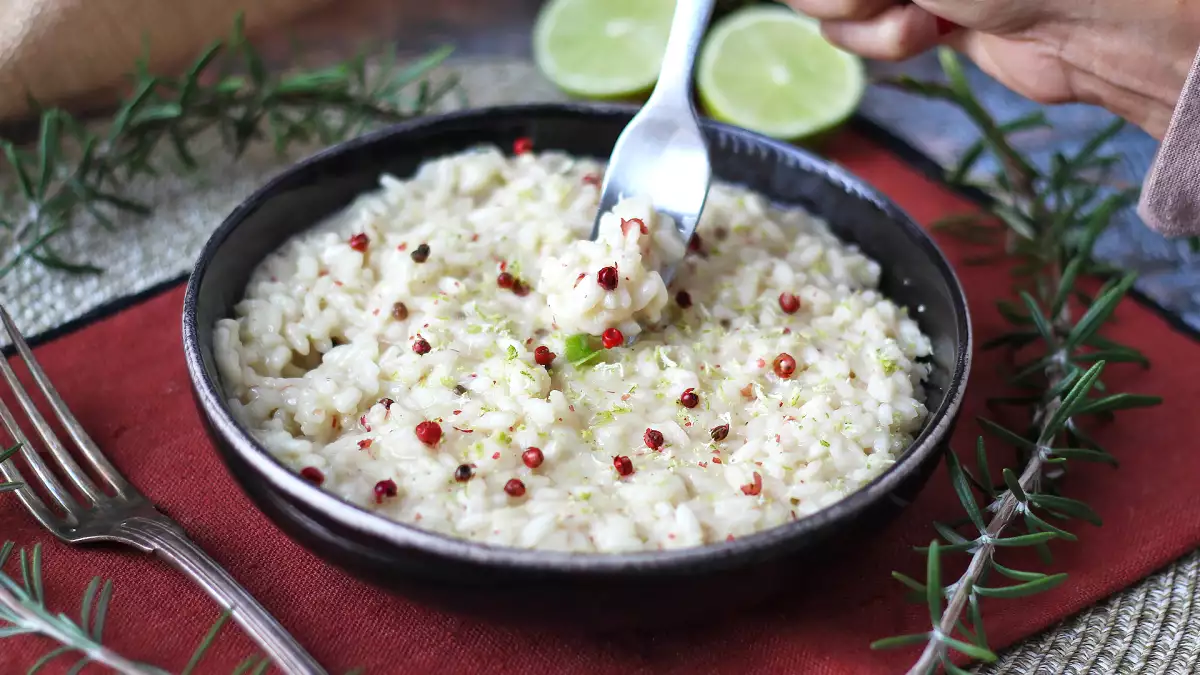 12 primi natalizi ad alto impatto visivo che dimostrano che si può stupire senza spendere troppo