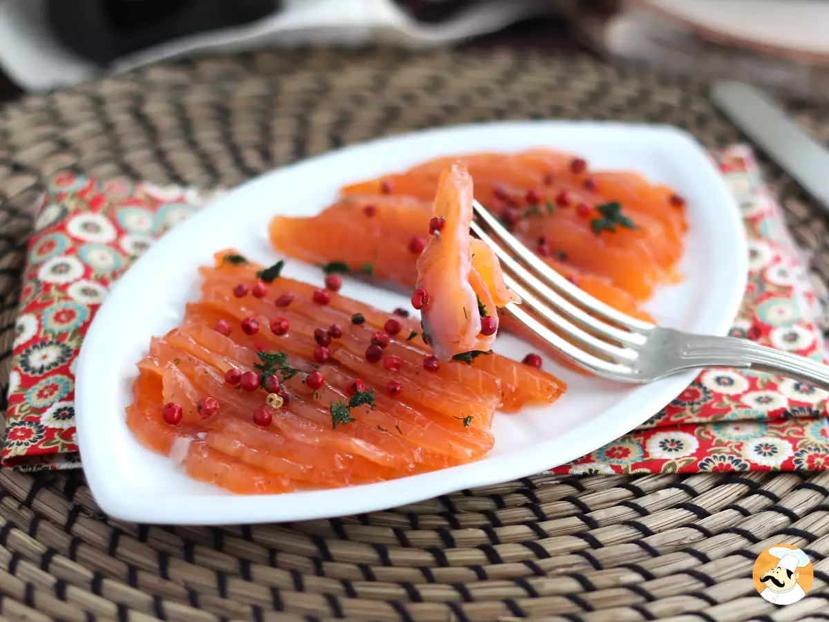 Come si prepara il salmone gravlax perfetto per la Vigilia Natale?