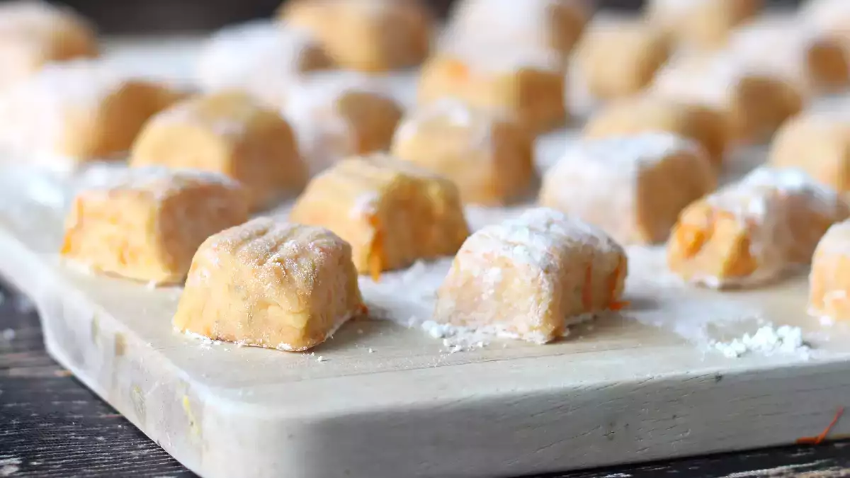 Zucca, piselli, patate dolci... gli gnocchi leggeri e sorprendenti che conquistano al primo morso