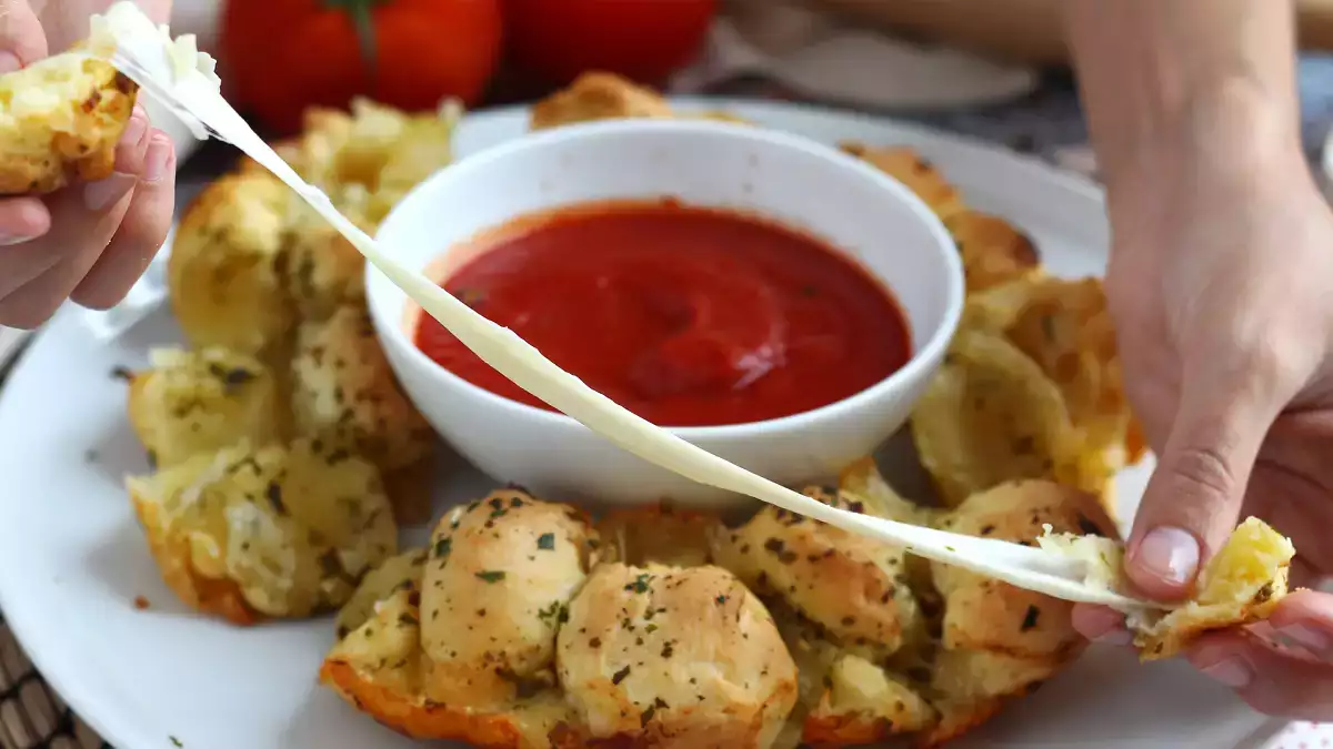 Se ami la pizza, queste 12 ricette creative ti conquisteranno al primo morso