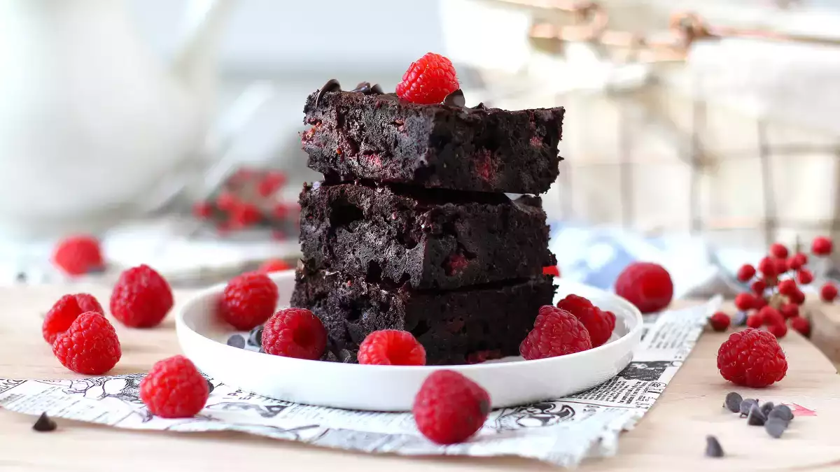 Il paradosso del forno spento: 9 ricette che continuano a cuocere da sole (e perché questa tecnica funziona davvero)