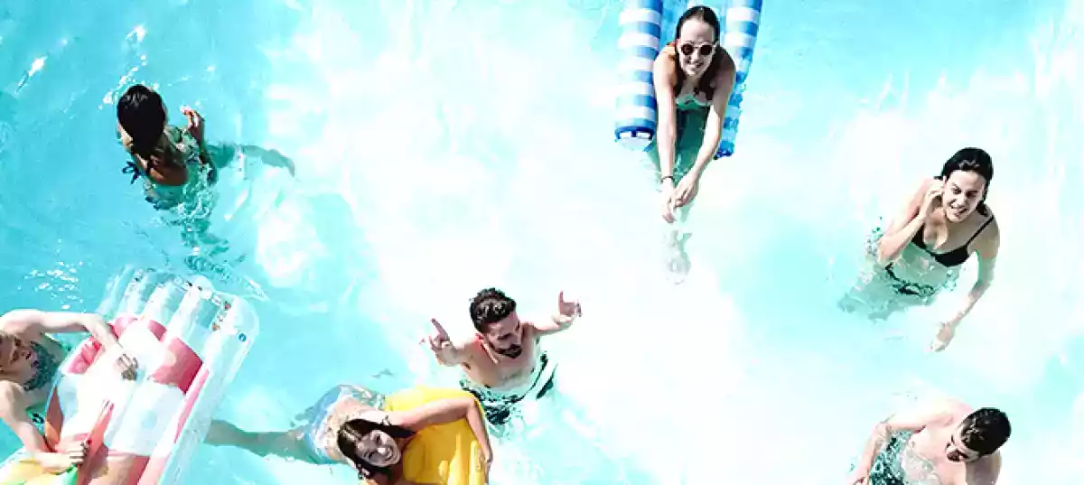 10 ricette per un fantastico buffet a bordo piscina