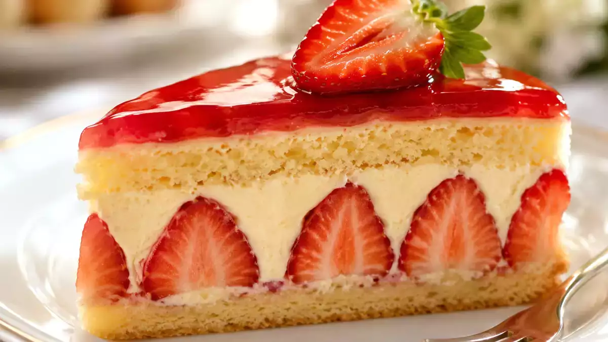 Un giro del mondo dei dessert alle fragole: ricette irresistibili dalla pavlova al fraisier