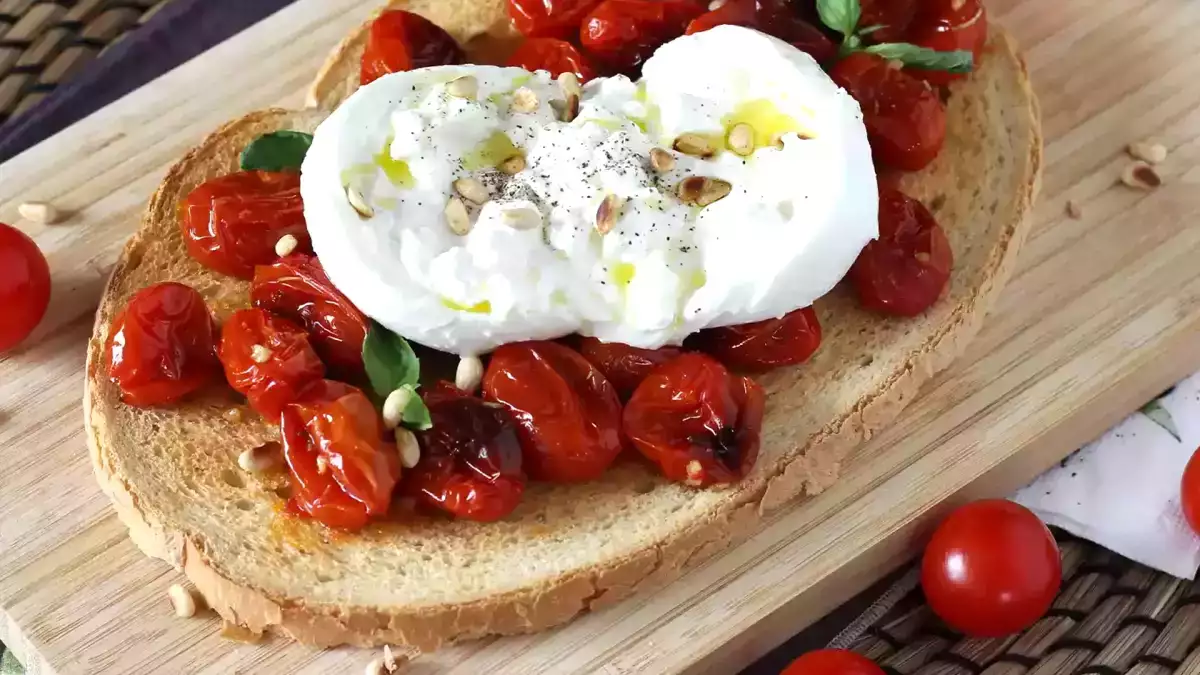 Mozzarella, burrata o stracciatella: scopri le differenze che cambiano il sapore dei tuoi piatti