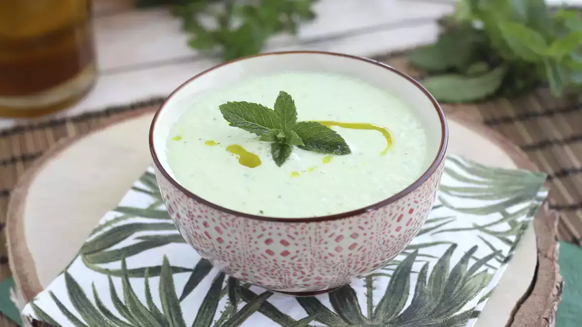 12 zuppe fredde e vellutate estive da portare in tavola quando il caldo toglie appetito