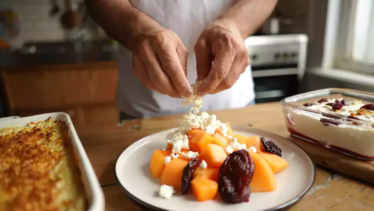 Menu vegetariano, 4 agosto: freschezza estiva con melone, riso gratinato e dolce al cocco