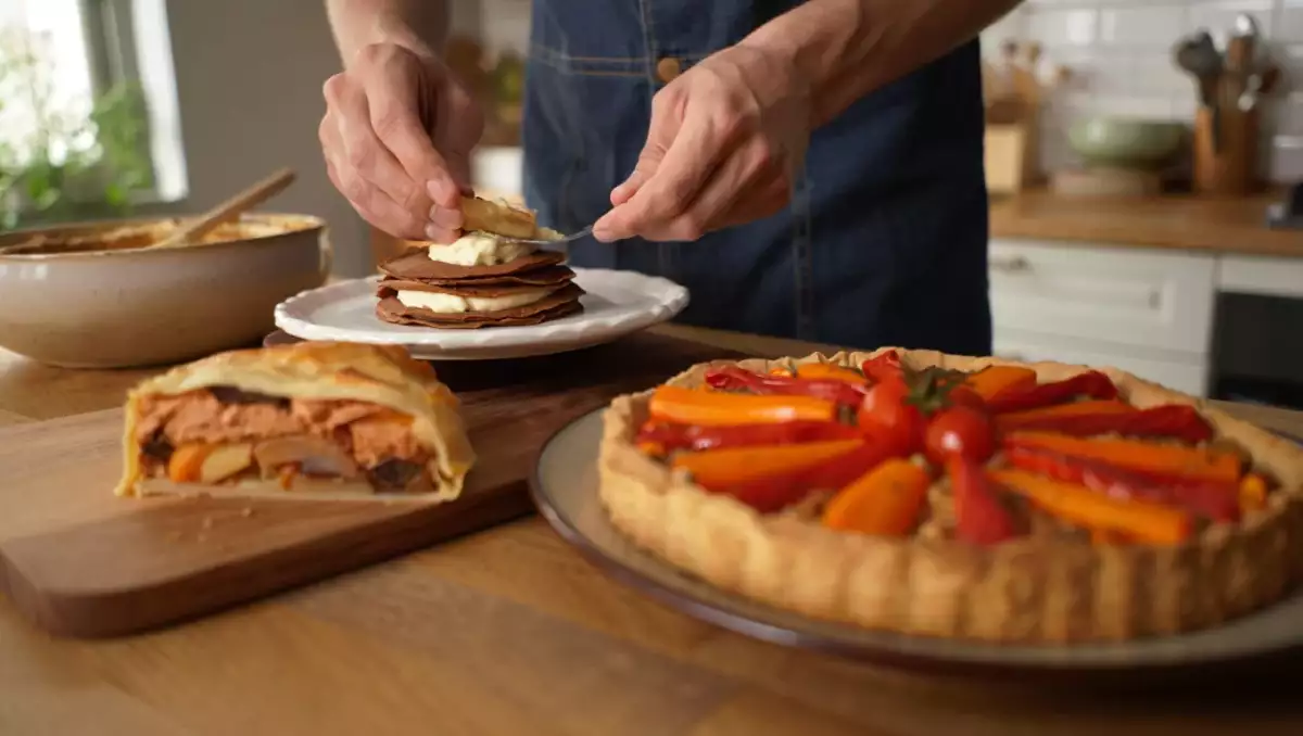 Menu del giorno, 11 agosto: strudel di salmone, torta salata e torta di crepes al cacao