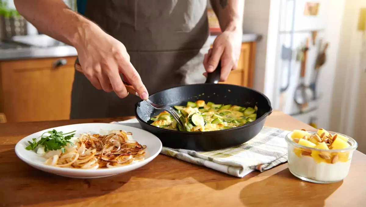 Menu vegetariano, 11 agosto: sapori freschi e leggeri con seitan, zucchine e ananas
