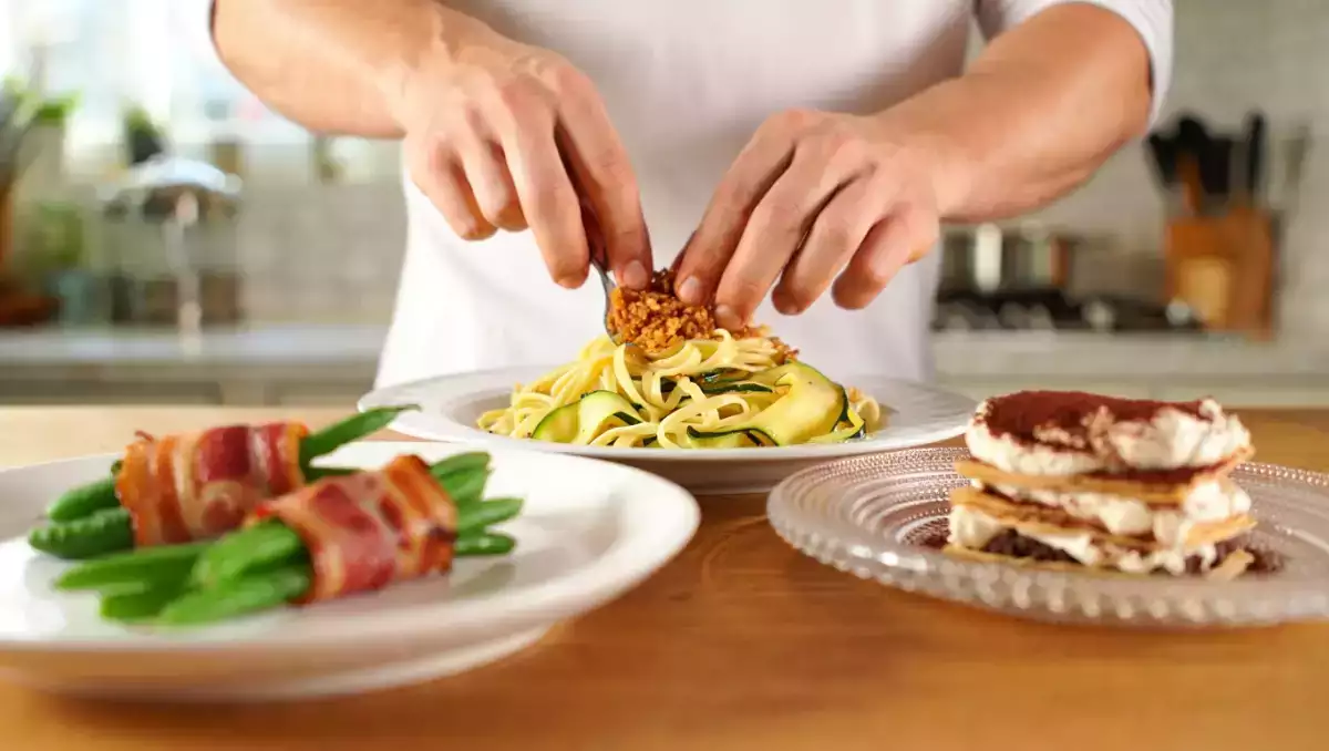 Menu del giorno, 20 agosto: involtini di fagiolini, pasta con zucchine e tiramisù di sfoglia