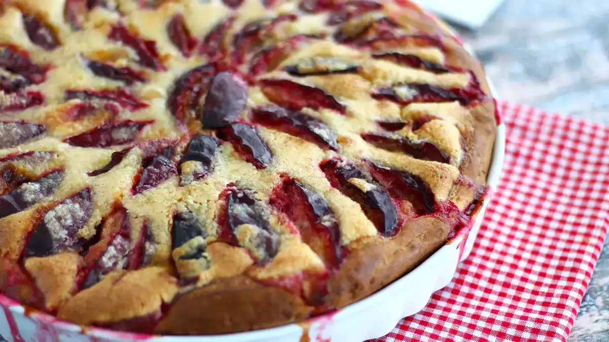 6 dolci alle prugne da preparare subito: ricette di fine estate irresistibili e facili in famiglia