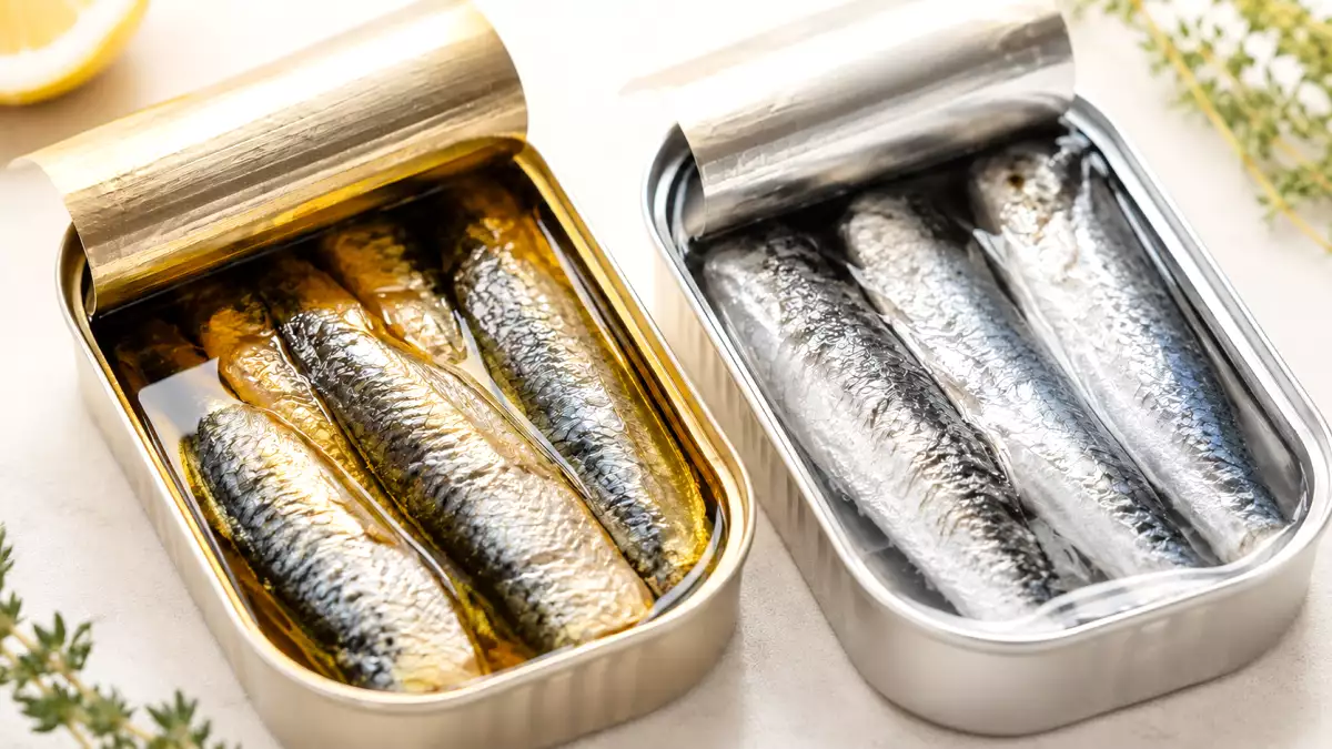 Sardine in scatola, meglio sott’olio o in acqua? La scelta che cambia davvero le tue ricette
