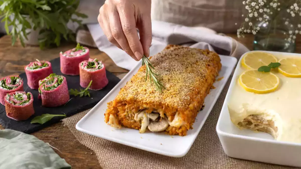Menu del giorno, 6 ottobre: rotolini di crepes, polpettone di zucca e tiramisù al limone