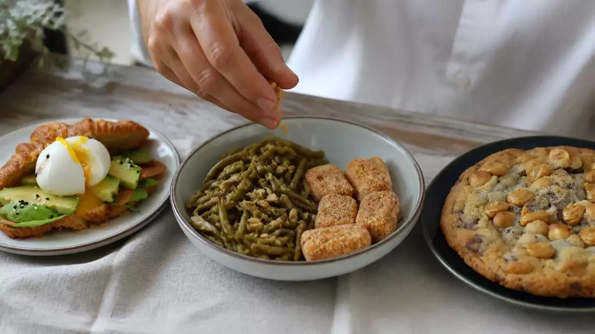 Menu vegetariano, 17 ottobre: un viaggio tra sapori freschi e dolcetti golosi