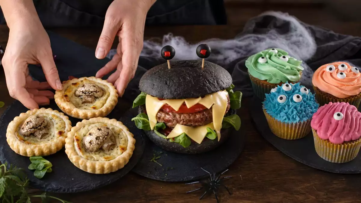 Menù del giorno, 31 ottobre 2026: tartellette, monster burger e cupcakes da brivido